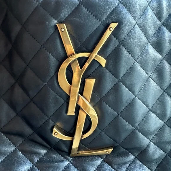 Yves Saint Laurent Black Quilted leather Tote - Icare Maxi bag in lambskin - Picture 5 of 11